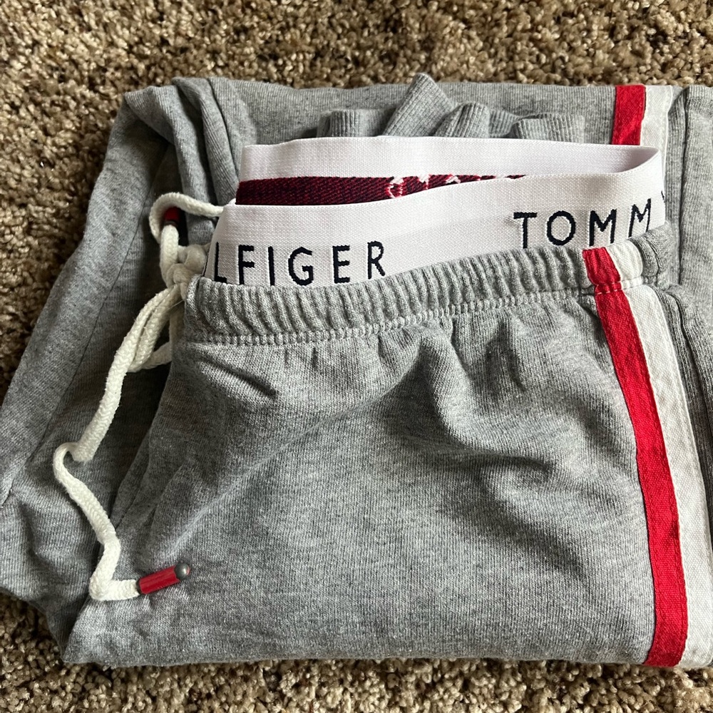 🎉HP🎉Tommy Hilfiger Joggers S/P/CH